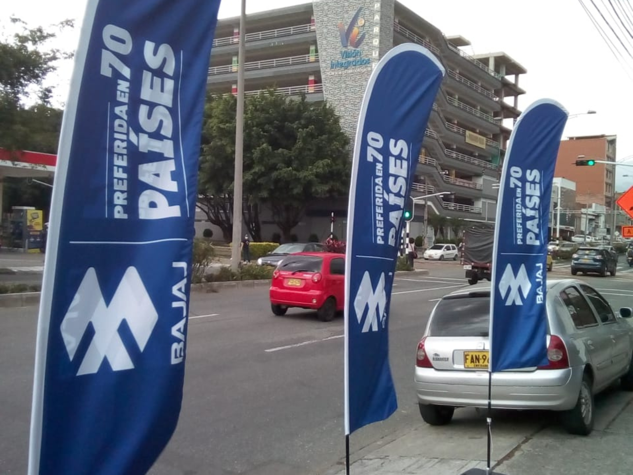 Banderas Publicitarias para Bajaj Colombia